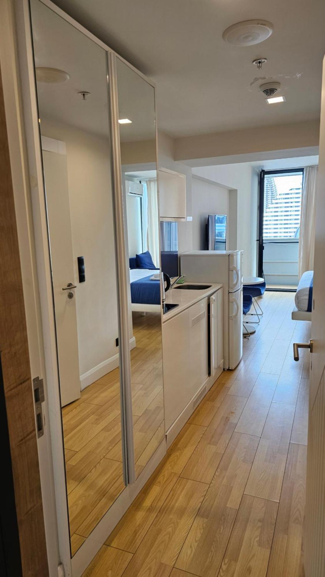 Apartment Orbi *